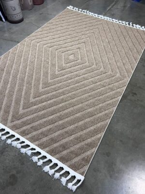 Classy jut center rug 5x7